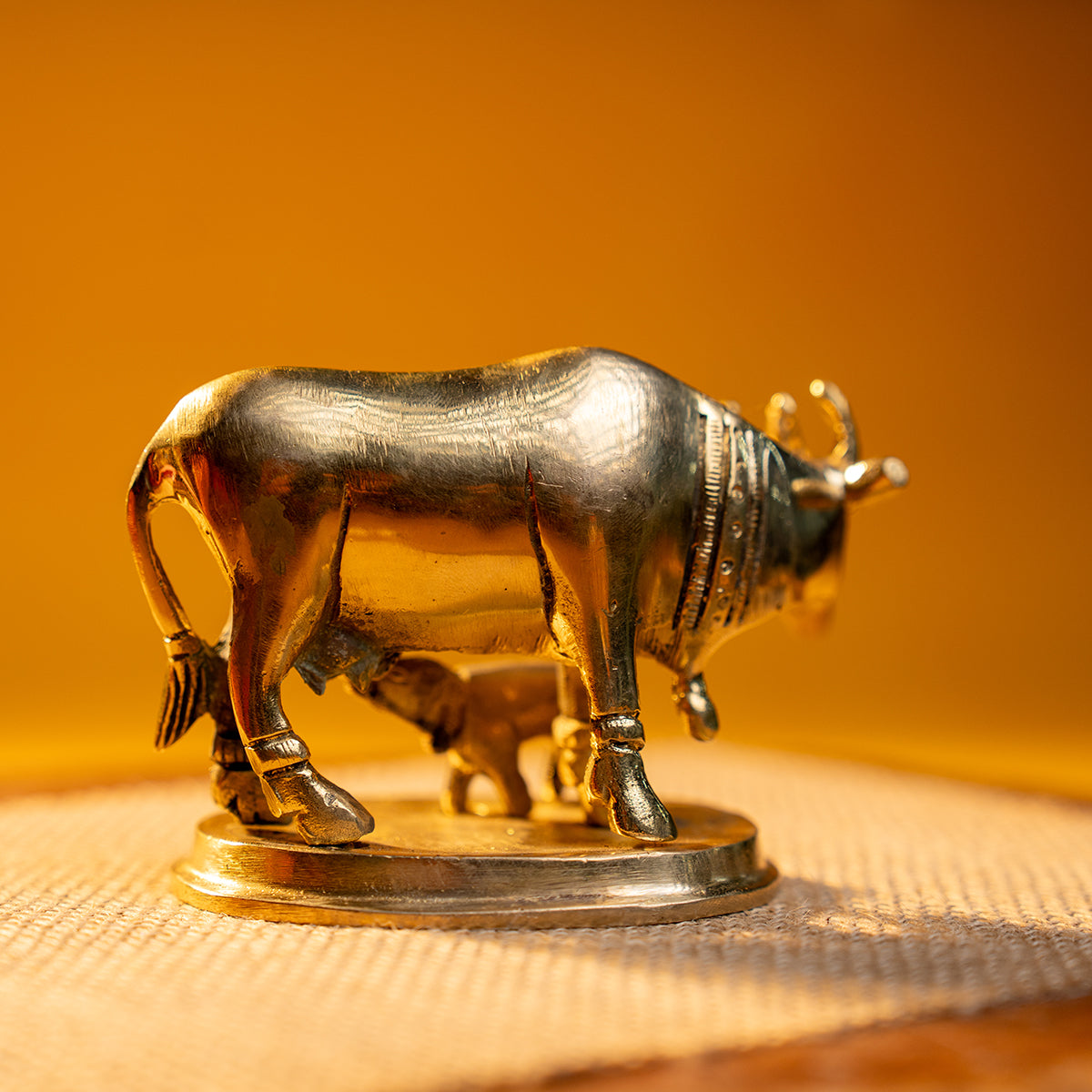 Pure Brass Kaamdhenu Cow and calf idols – 3 Inches