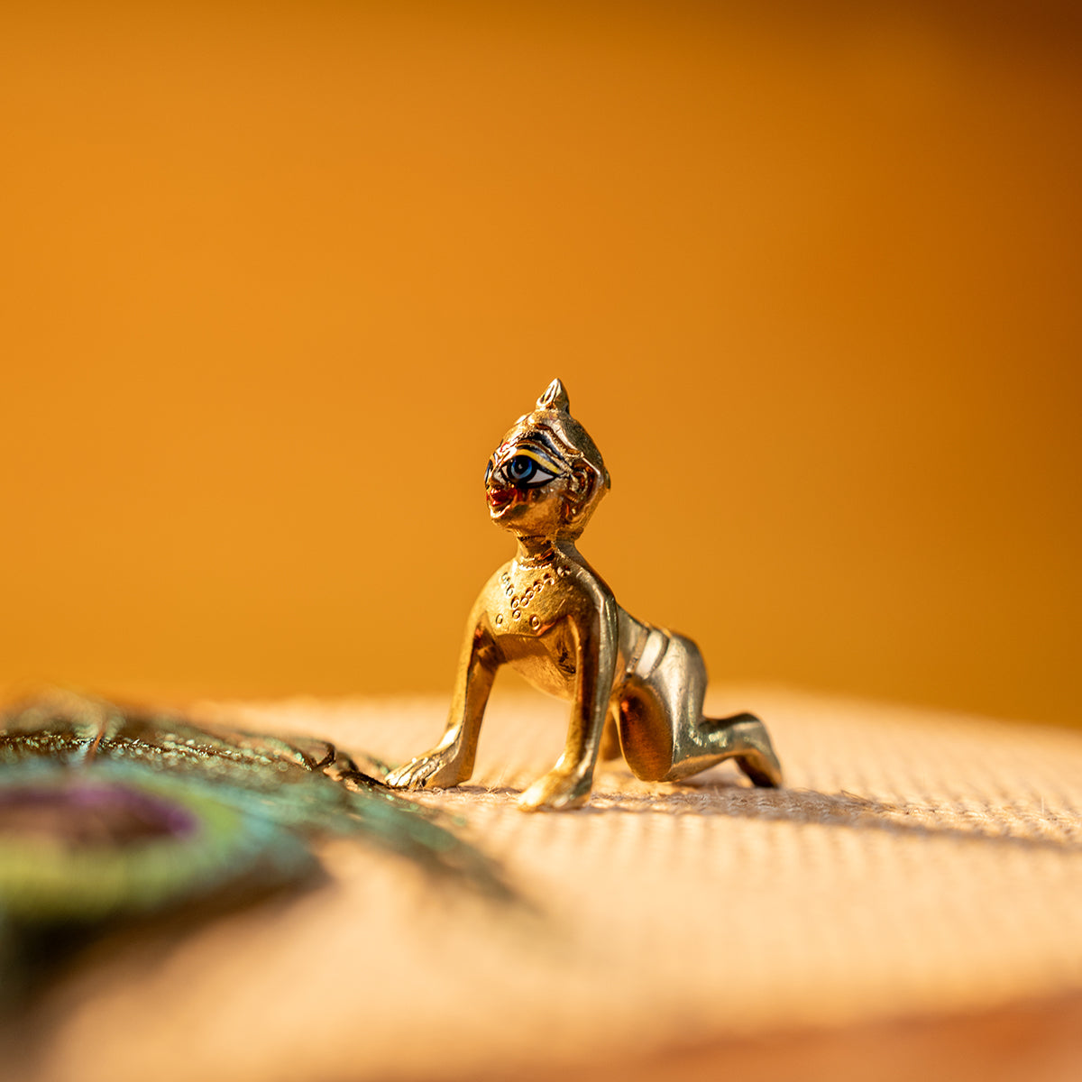 Laddu Gopal idol Blue eyes